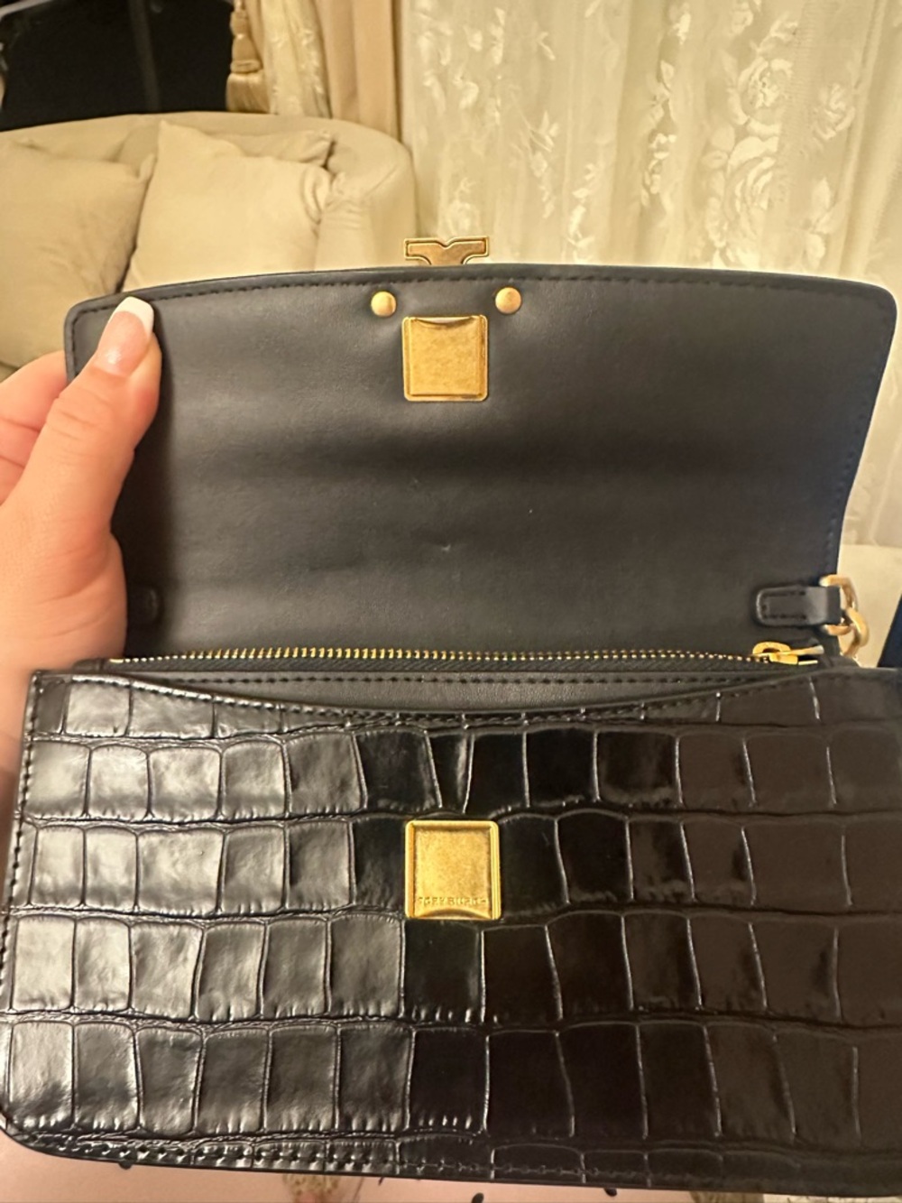 Tory Burch Black Croc-Embossed Crossbody with Gold Logo - Picture 6 of 6